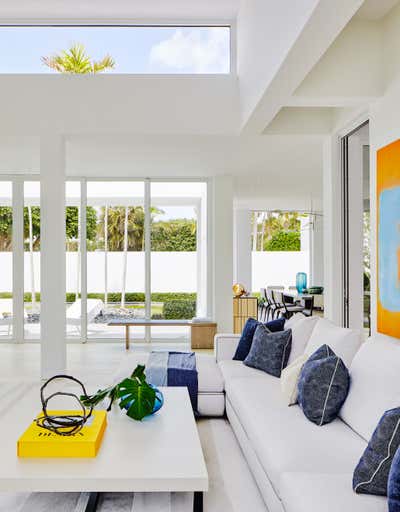  Coastal Family Home Living Room. Coastal Modern by Workshop APD.