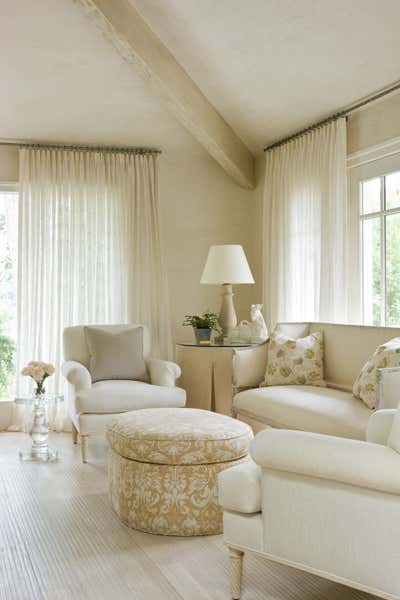  Scandinavian Family Home Living Room. Beltway Beauty by Solis Betancourt & Sherrill.