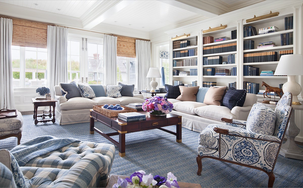 Traditional Living Room