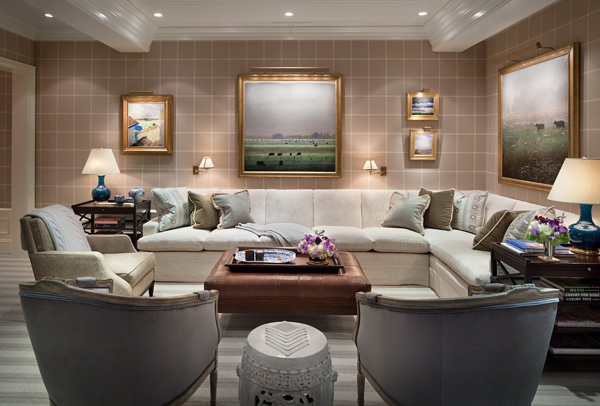 Traditional Living Room