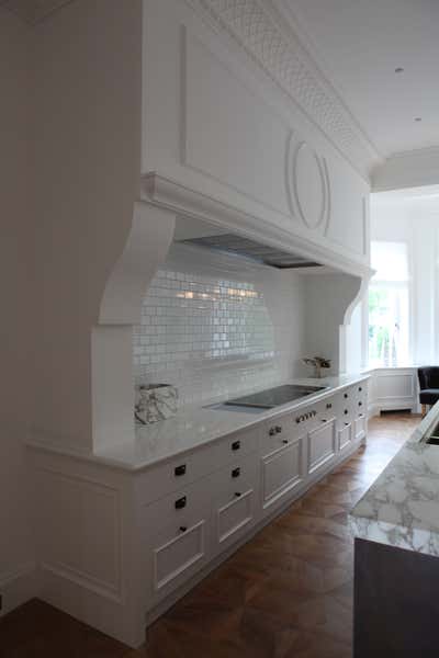  Traditional Family Home Kitchen. Villa by Fuchs Interiors OHG.