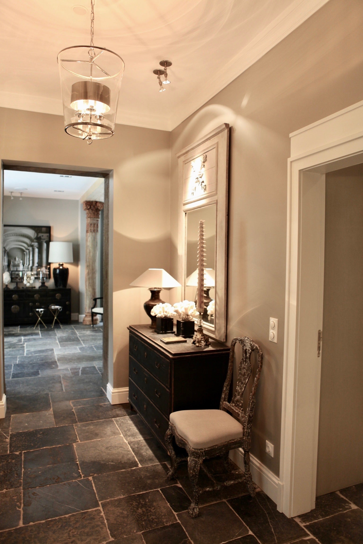 Country Entry and Hall