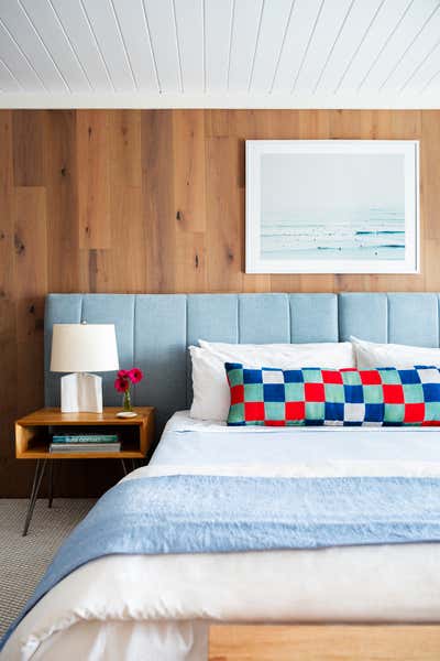  Beach Style Hotel Bedroom. Coral Sands Hotel by Eddie Lee Inc..