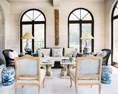  English Country Country House Living Room. Rollinson House  by Eddie Lee Inc..