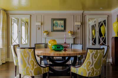  Transitional Apartment Dining Room. Beacon Hill Flat  by Michael Barnum Studio, LLC.