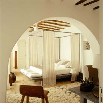  Mediterranean Vacation Home Bedroom. Villa Salina by CasaQ.