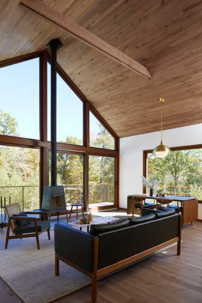  Scandinavian Vacation Home Living Room. HUDSON WOODS by Magdalena Keck Interior Design.