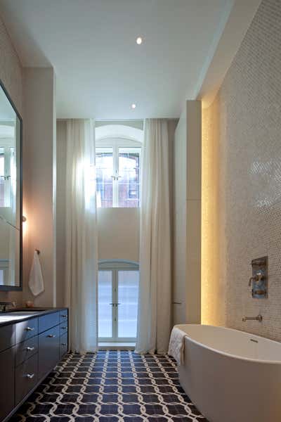  Modern Apartment Bathroom. Tribeca Loft by DHD Architecture & Interior Design.