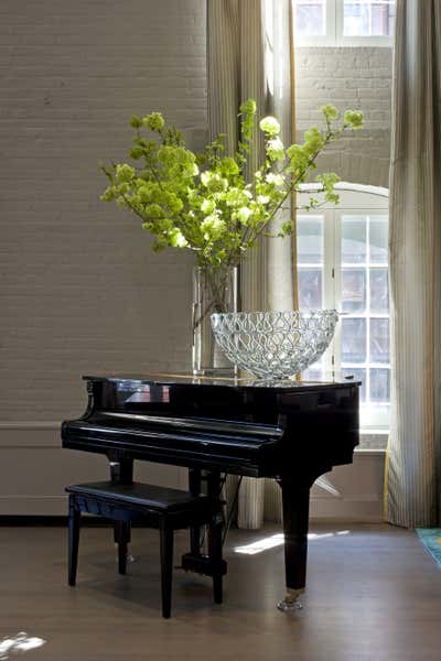 Modern Apartment Living Room. Tribeca Loft by DHD Architecture & Interior Design.