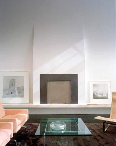 Minimalist Apartment Living Room. Manhattan Triplex by 1100 Architect.
