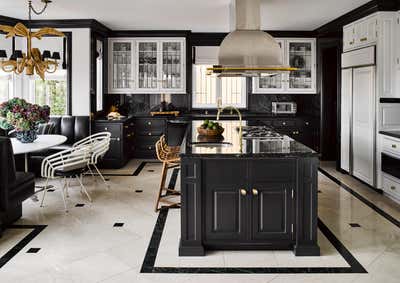 Traditional Mixed Use Kitchen. 1stdibs 50 2019 II by The 1stdibs 50.