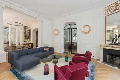 Contemporary Apartment Living Room. Vue sur Jardin by Santillane Design.