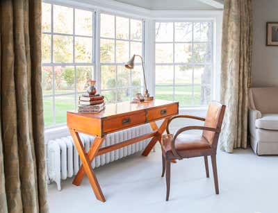  Country Family Home Workspace. North Fork by Hadley Wiggins Inc..