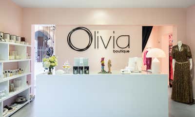 Modern Open Plan. Tropical Chic Retail Store - Olivia Boutique by Fernando Rodriguez Studio.