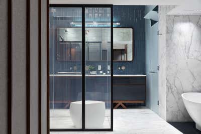  Modern Apartment Bathroom. Collector's Residence by Workshop APD.