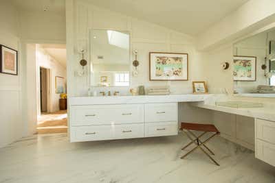  Modern Family Home Bathroom. California Coastal Estate by Samuel Amoia Associates.