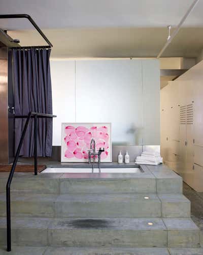  Minimalist Apartment Bathroom. Union Square Pied-a-Terre by RC Studio.