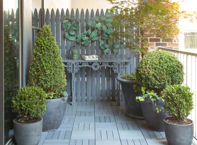 Organic Patio and Deck. Greenwich Village by Josh Greene Design.