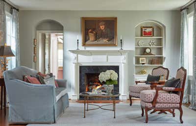  Traditional Family Home Living Room. Chesapeake Bay Residence by Purple Cherry Architects.