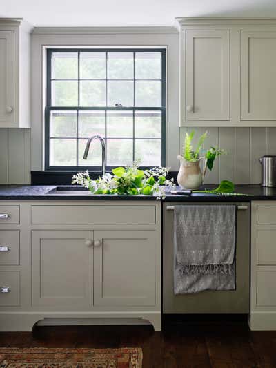  Traditional Country House Kitchen. Millbrook Country House  by Hendricks Churchill.