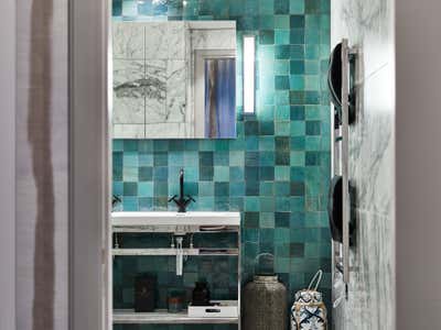  Contemporary Apartment Bathroom. Global Traveller - New York loft style apartment by Studio L London.