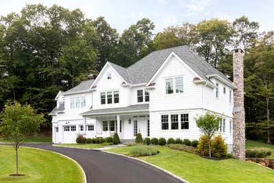  Traditional Family Home Exterior. Westchester Traditional by Chango & Co..