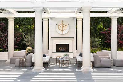 Transitional Patio and Deck. Holmby Hills Residence by KES Studio.