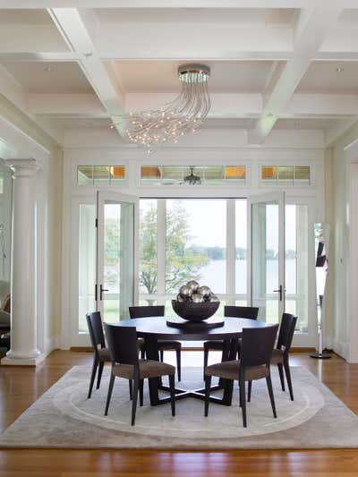  Transitional Family Home Dining Room. Aberdeen Creek Residence by Purple Cherry Architects.