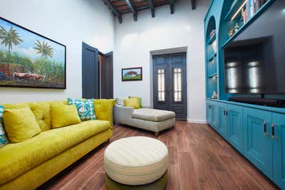  Traditional Family Home Office and Study. Old San Juan Restoration  by Fernando Rodriguez Studio.