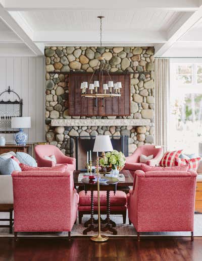  Cottage Vacation Home Living Room. Multigenerational Lake House by Tom Stringer Design Partners.