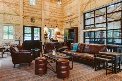  Cottage Vacation Home Bar and Game Room. Multigenerational Lake House by Tom Stringer Design Partners.