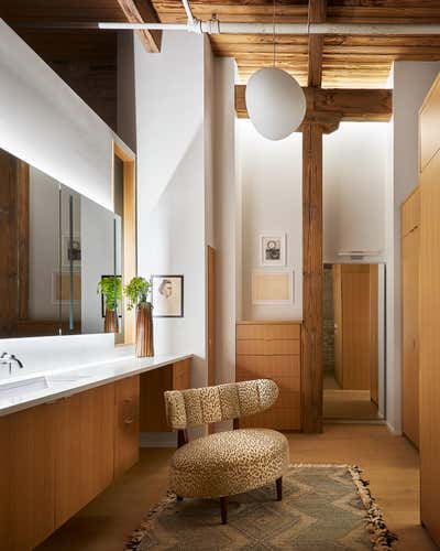  Rustic Apartment Bathroom. Timber Loft Renovation by Studio 6F.