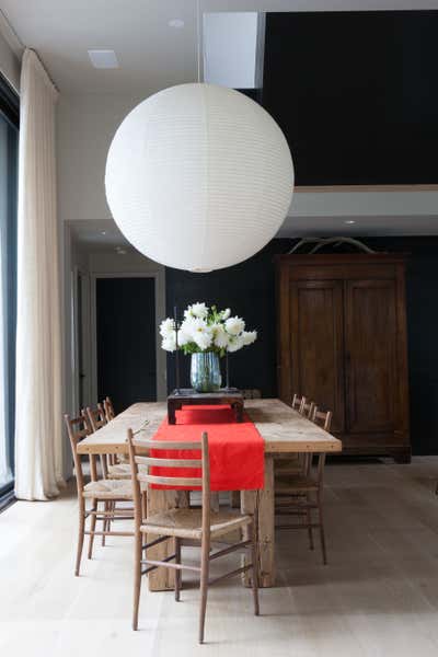  Mid-Century Modern Modern Country House Dining Room. Lakefront Modern by Meyer Davis.