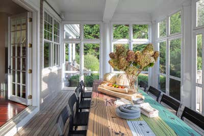  Coastal Beach House Dining Room. Water Mill Residence by Robert Kaner Interior Design.