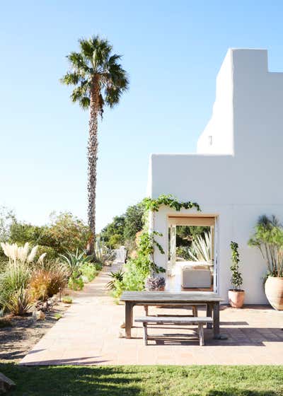  Minimalist Family Home Exterior. Santa Barbara Adobe  by Corinne Mathern Studio.
