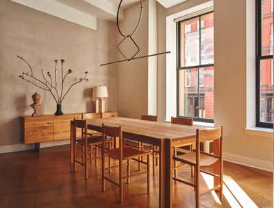  Minimalist Apartment Dining Room. Maison Duane by Studio Zung.