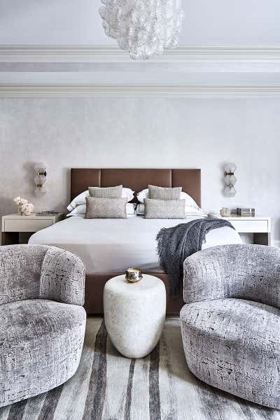  Modern Beach House Bedroom. Southampton 2 by Vanessa Rome Interiors.