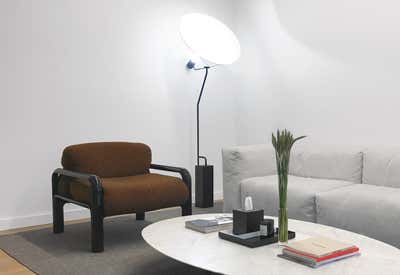 Modern Meeting Room. MODERN POST by Uli Wagner Design Lab.