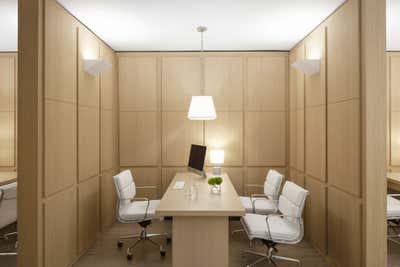 Modern Office Office and Study. FASHIONPHILE  by Uli Wagner Design Lab.