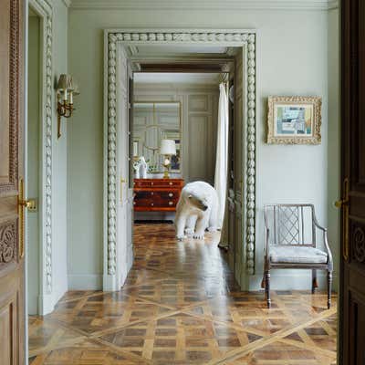  Traditional Traditional Family Home Entry and Hall. London Town House by Paolo Moschino LTD.