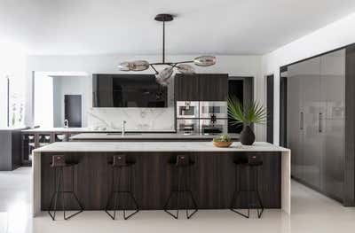 Modern Family Home Kitchen. HW RESIDENCE by Contour Interior Design.