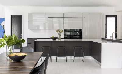 Modern Family Home Kitchen. CW RESIDENCE by Contour Interior Design.