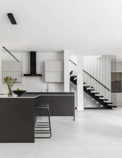 Minimalist Family Home Kitchen. CW RESIDENCE by Contour Interior Design.