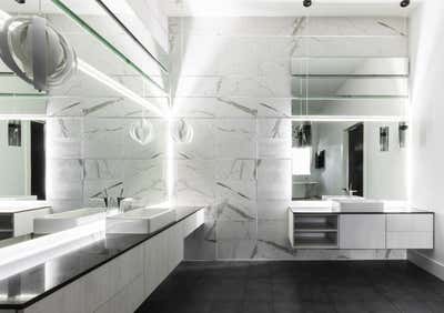  Minimalist Family Home Bathroom. CW RESIDENCE by Contour Interior Design.