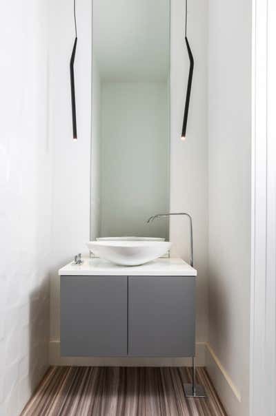  Minimalist Family Home Bathroom. CW RESIDENCE by Contour Interior Design.