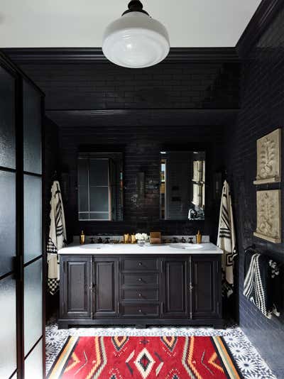  Southwestern Country Country House Bathroom. Oklahoma Country House by Greg Natale.