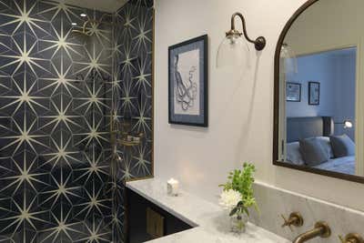  Traditional Family Home Bathroom. London Townhouse, Chelsea by Gomm Studio Ltd.
