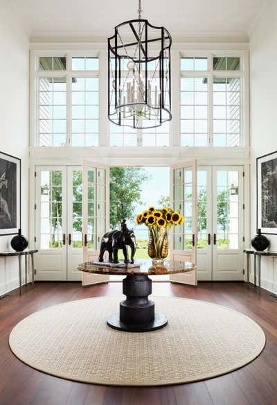  Transitional Coastal Country House Entry and Hall. Sag Harbor Waterfront Estate by Roric Tobin Designs.