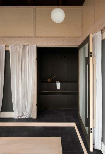  Minimalist Apartment Bathroom. Pioneer Square Loft by Le Whit.