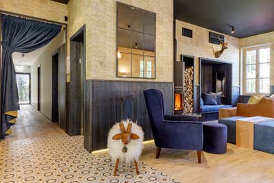  Eclectic Contemporary Hotel Living Room. Sunrose 7 Boutique Heritage Hotel by Design Studio Corbie Marlene Phillips s.p..